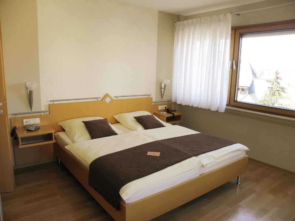 Hotel Garni Haus Weiskopf Trier Zimmer foto