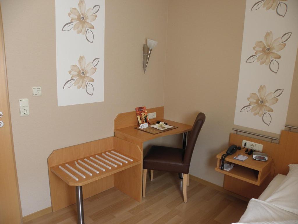 Hotel Garni Haus Weiskopf Trier Zimmer foto